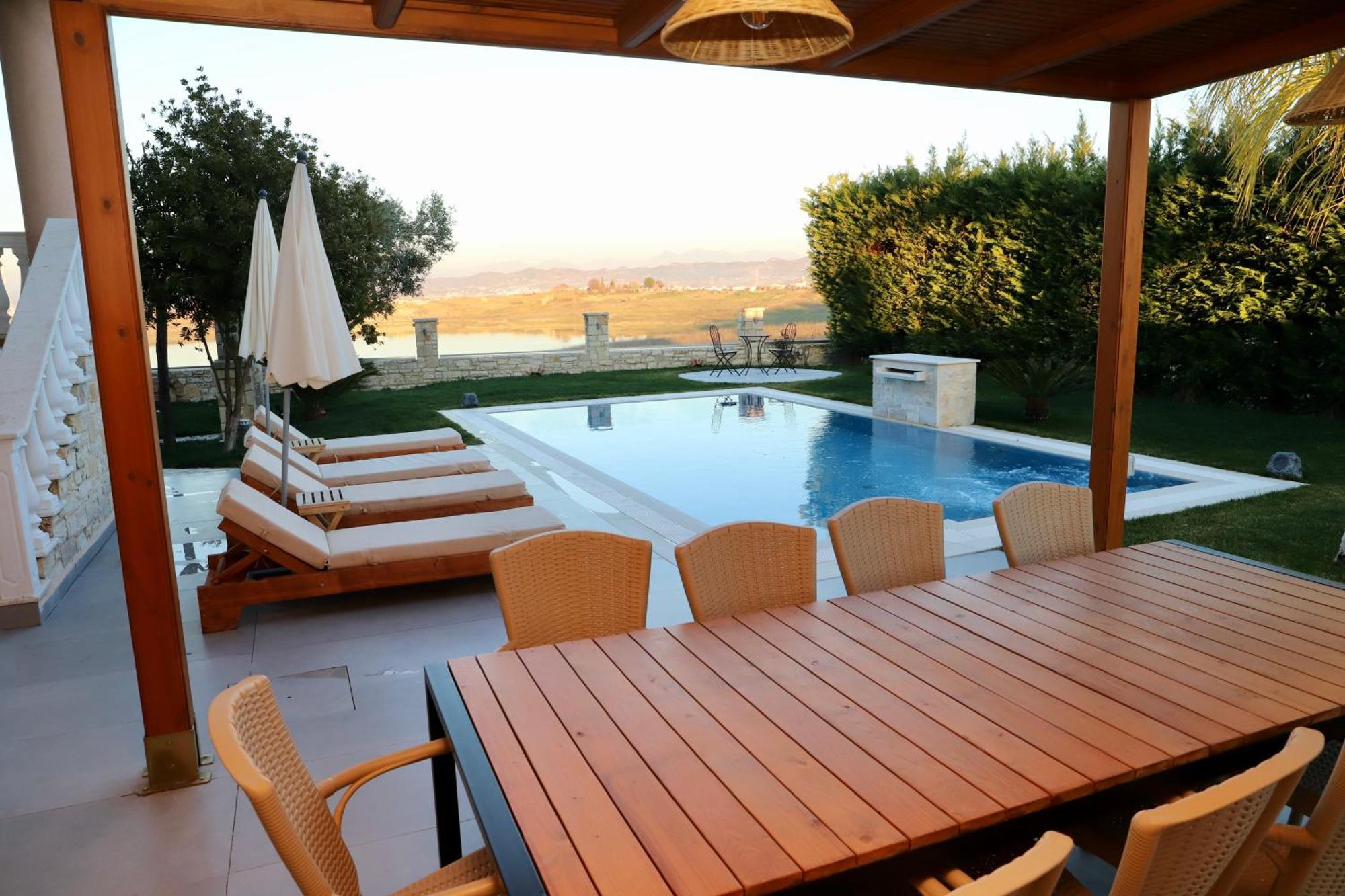 Green Villa With Private Pool Durrës Eksteriør billede